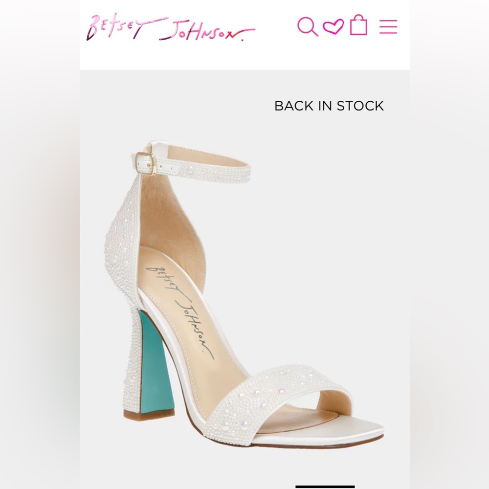 NWT Betsey Johnson Dani Heels in Ivory